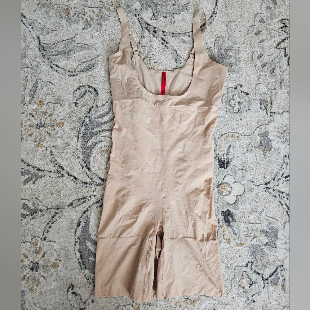 Spanx Open Bust Mid Thigh Full Bodysuit